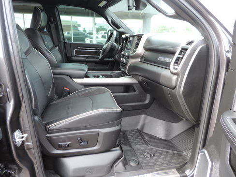 Used 2020 RAM 2500 Laramie w/ Night Edition image 16