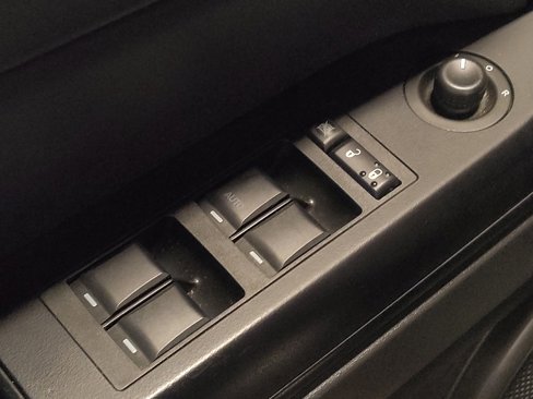 Used 2016 Jeep Patriot Sport w/ Power Value Group image 27