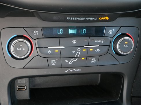 Used 2017 Ford Focus SE image 23