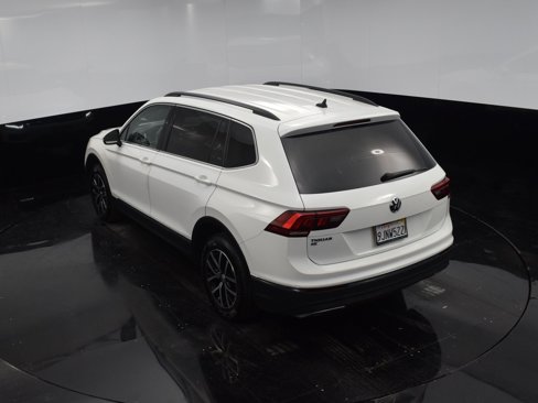 Used 2021 Volkswagen Tiguan SEL image 30