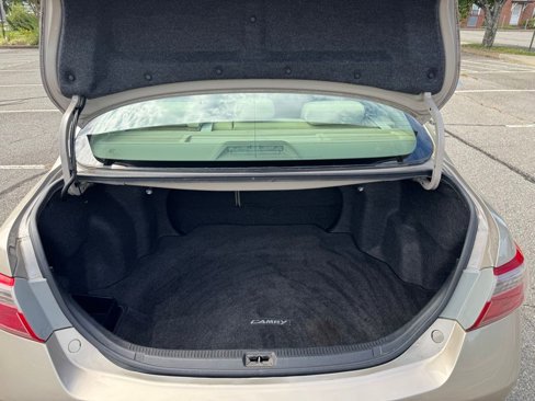 Used 2008 Toyota Camry LE image 28