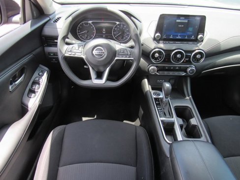 Used 2023 Nissan Sentra SV image 12