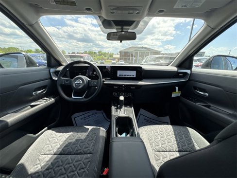 New 2025 Nissan Kicks SV image 10
