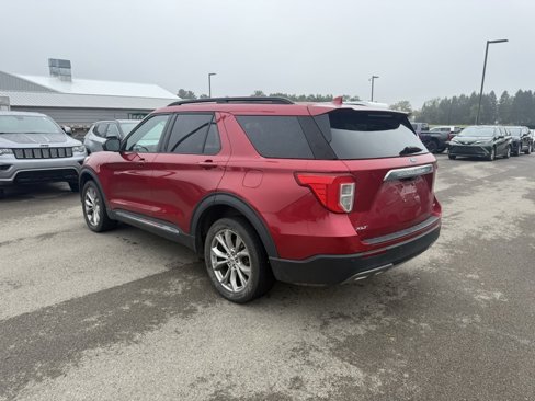 Used 2020 Ford Explorer XLT w/ Equipment Group 202A image 8