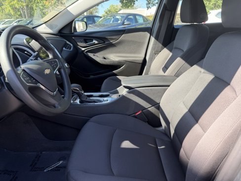 Used 2024 Chevrolet Malibu LT image 19