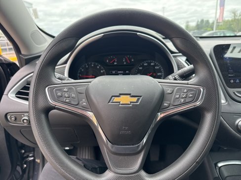 Used 2023 Chevrolet Malibu LT image 14