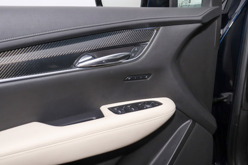 Used 2022 Cadillac XT6 Sport image 9