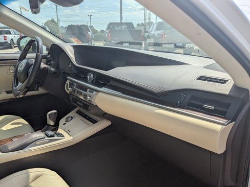 Used 2017 Lexus ES 350 image 32