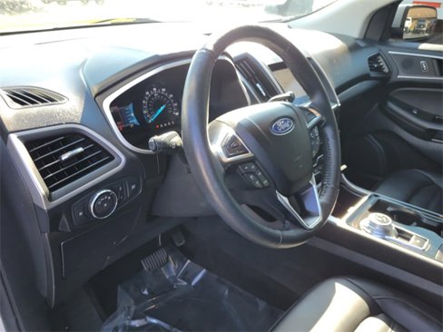 Used 2020 Ford Edge SEL w/ Cold Weather Package image 22