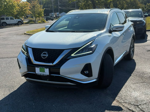 Used 2023 Nissan Murano SV image 3