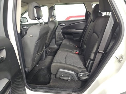 Used 2016 Dodge Journey SE image 12