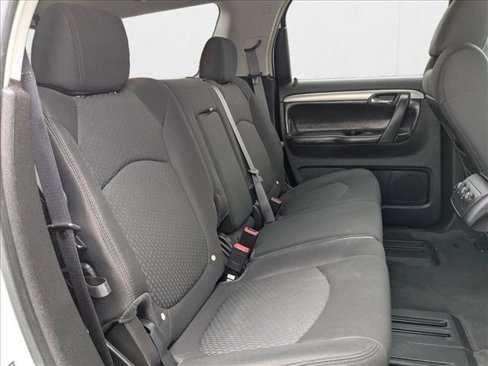 Used 2009 Saturn Outlook XE image 18