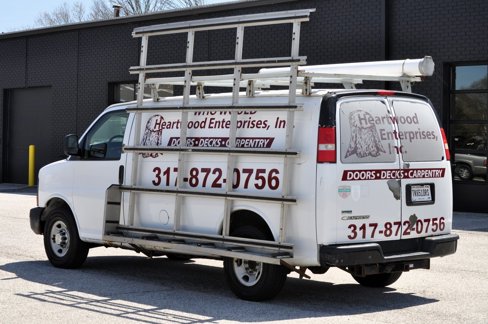 Used 2010 Chevrolet Express 2500 image 4