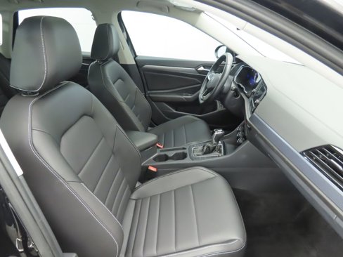 Certified 2024 Volkswagen Jetta SE image 21