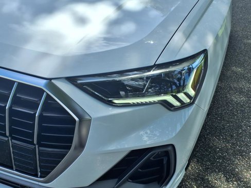 New 2025 Audi Q3 2.0T Premium image 3