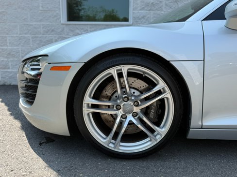 Used 2011 Audi R8 V8 image 32