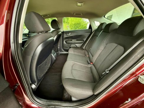 Used 2020 Kia Optima LX image 5