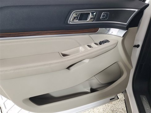Used 2018 Ford Explorer Limited w/ Equipment Group 301A image 18