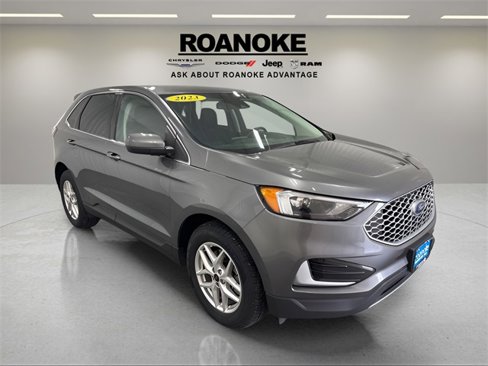 Used 2023 Ford Edge SEL w/ Cold Weather Package image 7