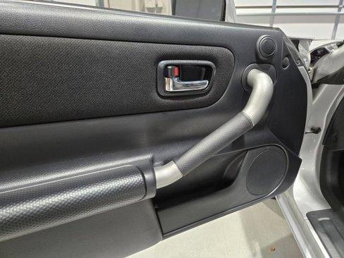 Used 2001 Toyota MR2 image 17