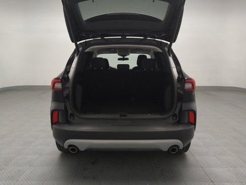 Used 2023 Ford Escape Active w/ Cold Weather Package image 29