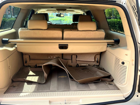 Used 2014 Chevrolet Suburban LT image 18