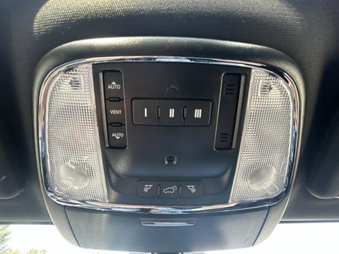 Used 2019 Jeep Grand Cherokee Limited image 44