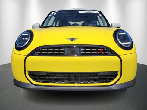 New 2025 MINI Cooper S image 2
