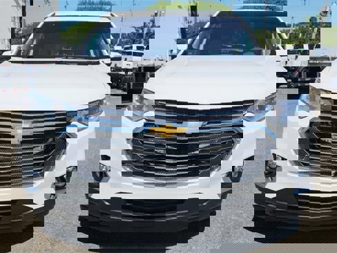 Used 2021 Chevrolet Traverse LT w/ LT Premium Package image 8