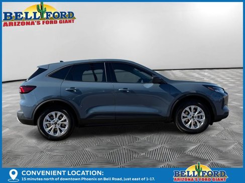 New 2025 Ford Escape Active image 4