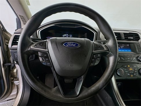 Used 2018 Ford Fusion S image 11