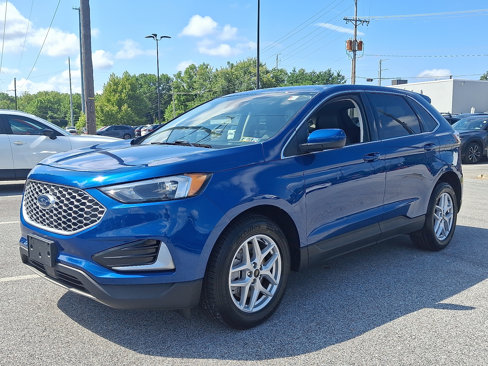 Used 2024 Ford Edge SEL image 3