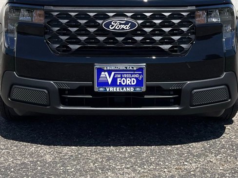 New 2025 Ford Maverick XL image 18