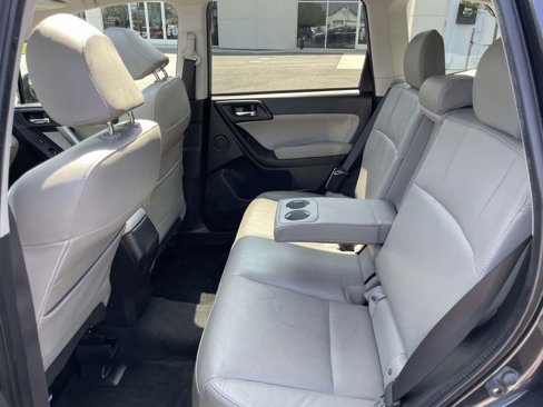 Used 2016 Subaru Forester 2.5i Touring image 11