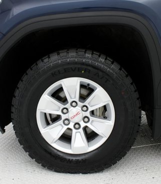 Used 2020 GMC Sierra 1500 SLE image 9