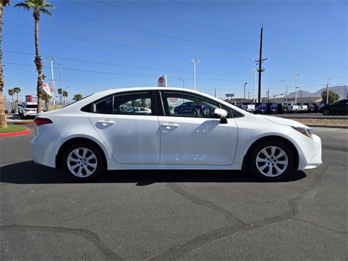 Certified 2024 Toyota Corolla LE image 3