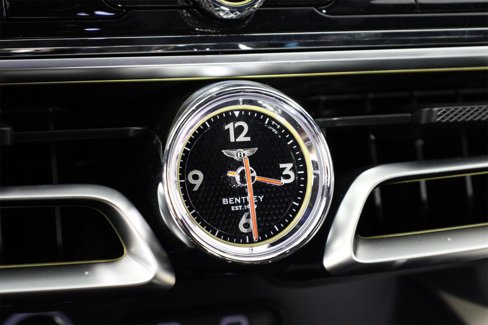 New 2025 Bentley Flying Spur Plug-In Hybrid image 24