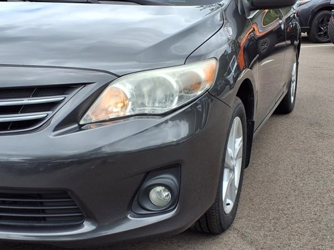 Used 2013 Toyota Corolla LE image 21