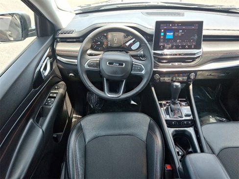 Used 2022 Jeep Compass Trailhawk image 11