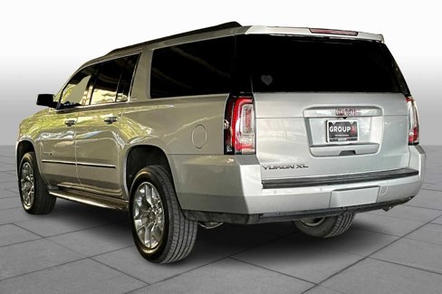 Used 2016 GMC Yukon XL SLE w/ Convenience Package image 11
