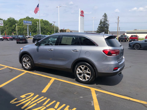Used 2019 Kia Sorento EX image 3