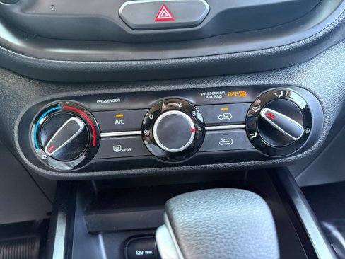 Certified 2022 Kia Soul LX image 22