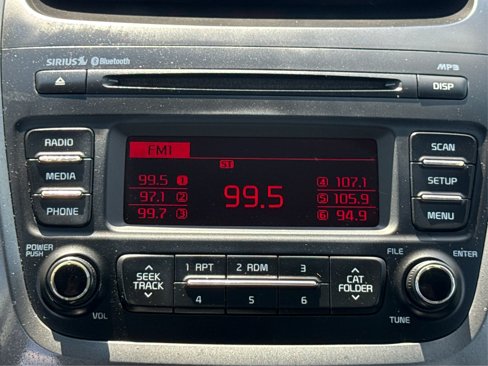 Used 2014 Kia Sorento LX image 16