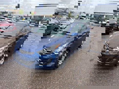 Used 2016 Hyundai Elantra SE image 1