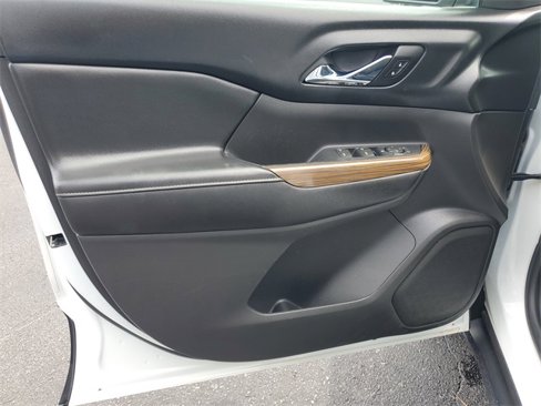 Used 2017 GMC Acadia SLE image 21