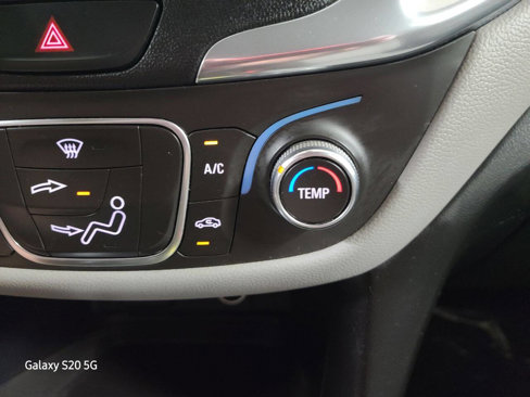Used 2018 Chevrolet Equinox LS image 37