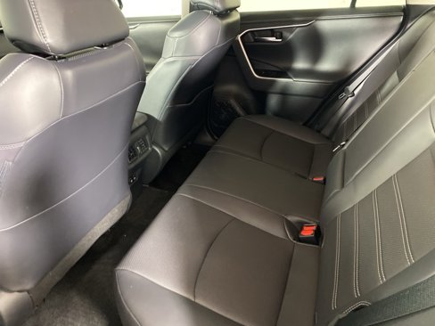 Used 2019 Toyota RAV4 Limited image 22