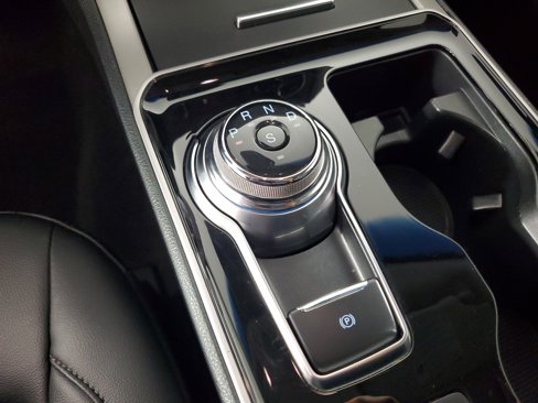 Used 2020 Ford Edge SEL w/ Convenience Package image 18