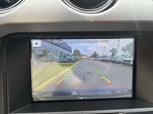 Used 2017 Ford Mustang Premium image 21