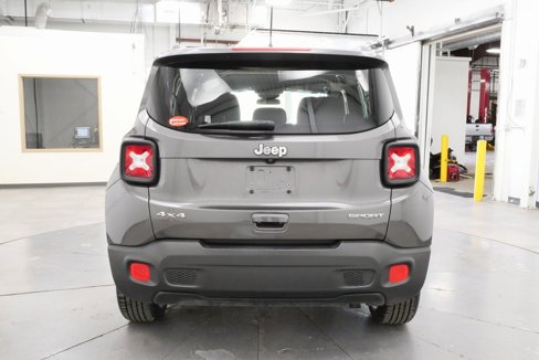 Used 2018 Jeep Renegade Sport w/ Power & Air Group image 6